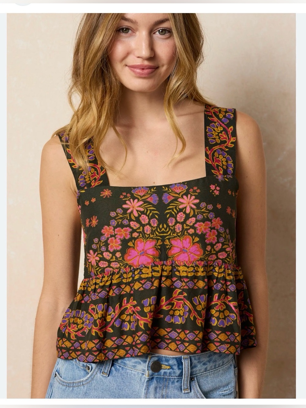 NWOT. Natural Life Tricia Top.